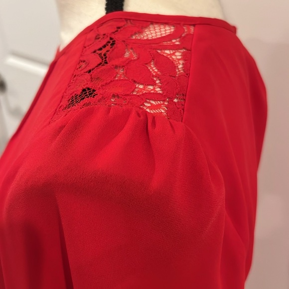 Express Blouson Dress - Picture 5 of 8